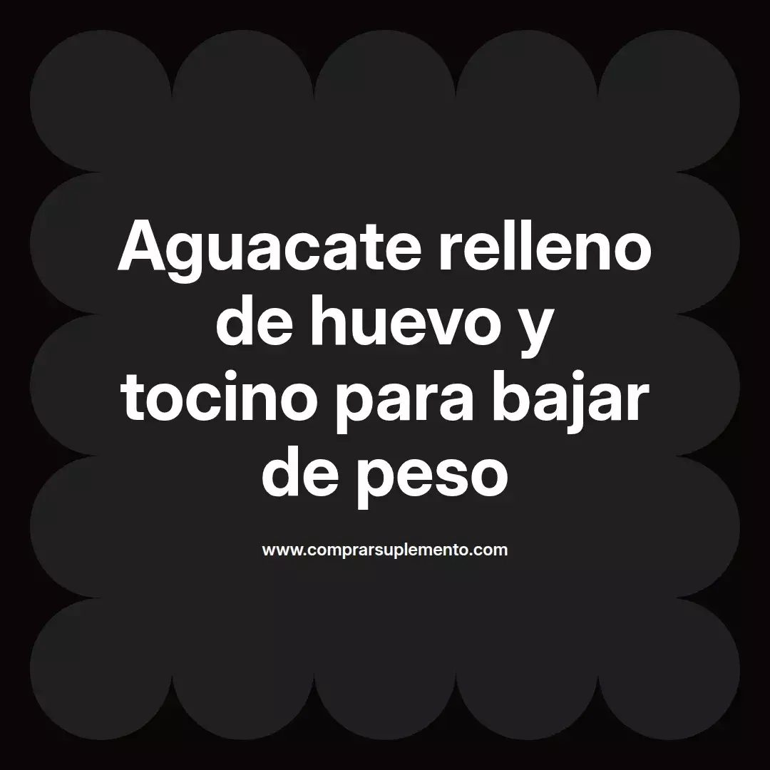 Aguacate relleno de huevo y tocino para bajar de peso